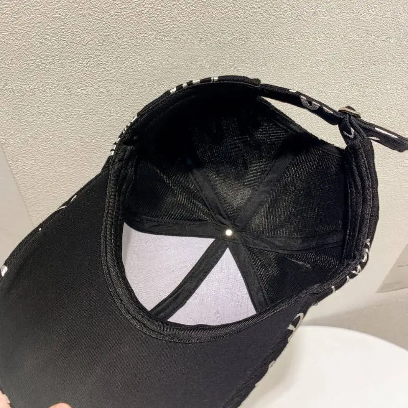 Fashionable Funky Peaked Cap-1