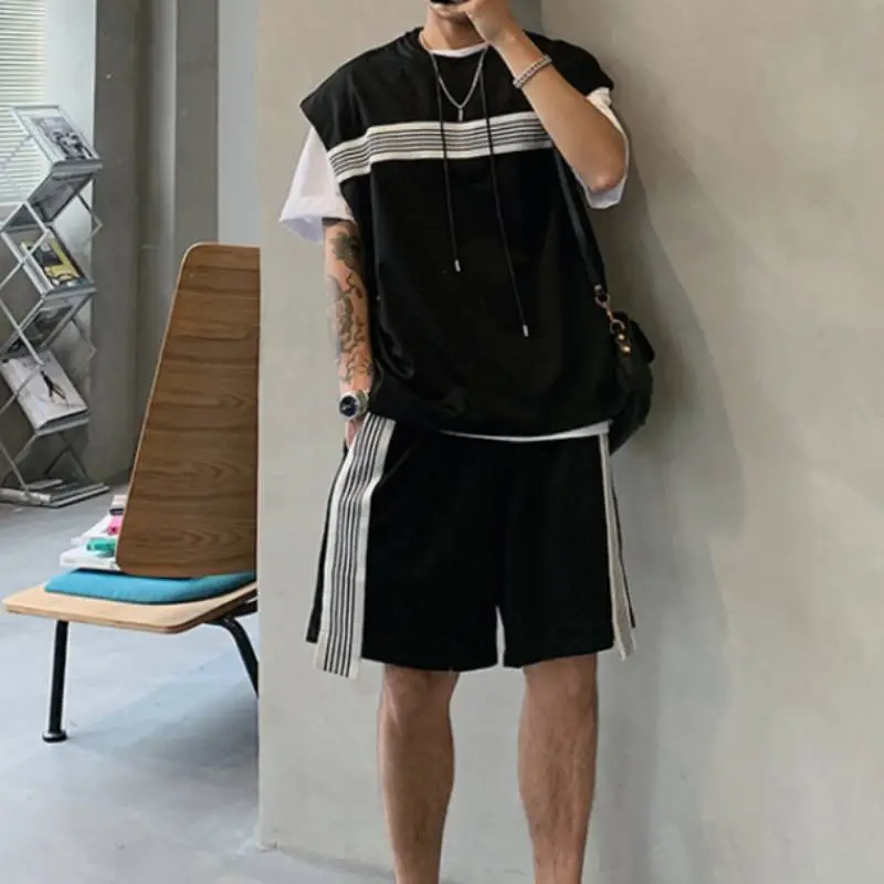 Contrast Color Striped Vest and Shorts Two Piece Suit-4