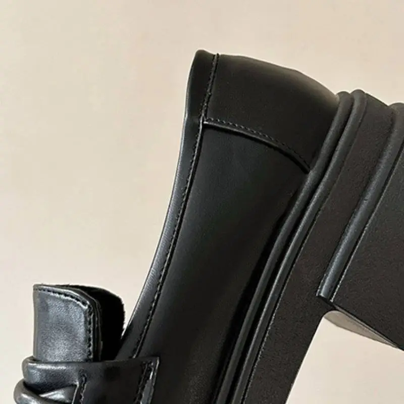 Fashionable Simple Loafer-2