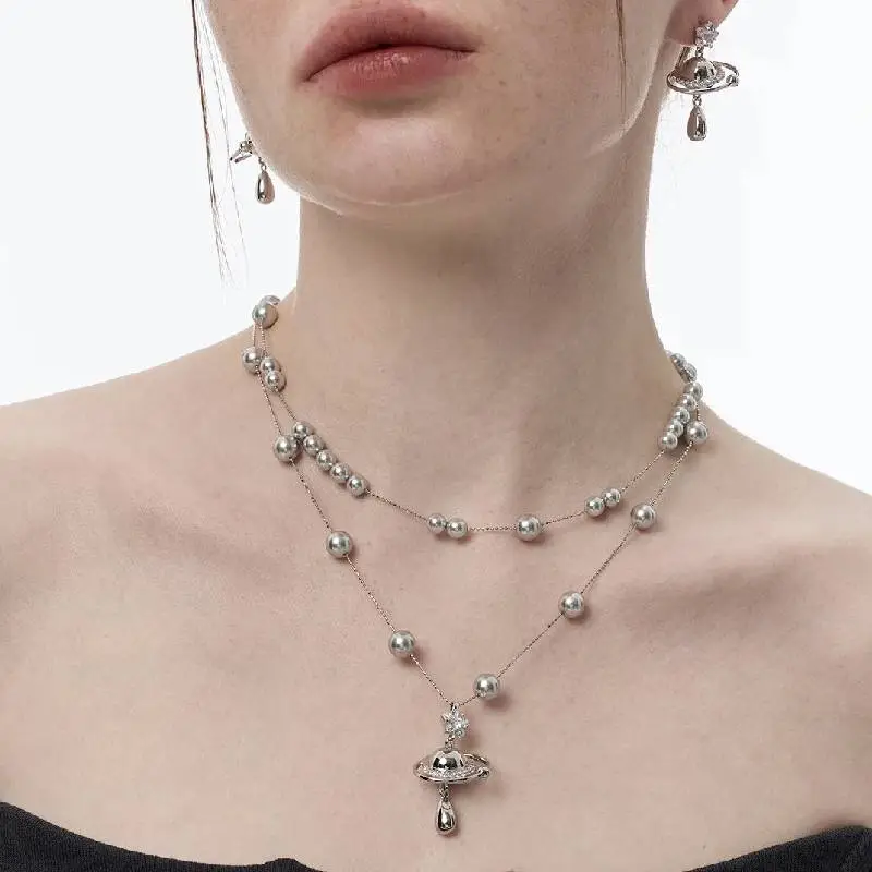 Glamorous Pearls Necklace-1