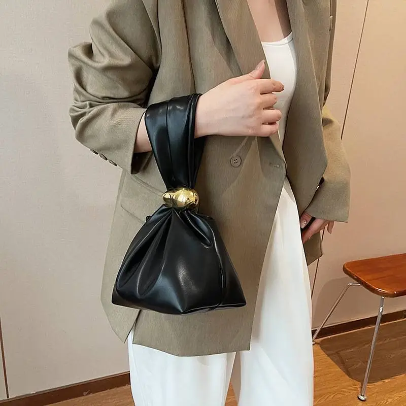 Fashionable Basics Handbag-6