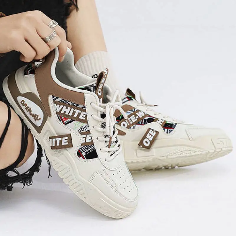 Sporty Fashionable Stylish Skateboarding Shoes-1