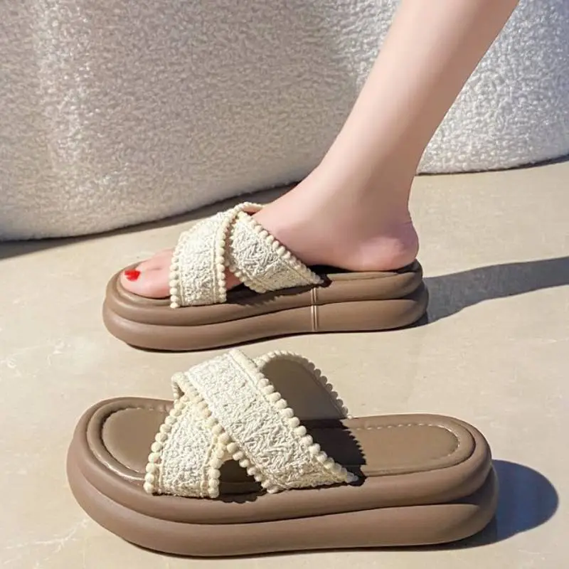 Simple Fashionable Flip Flops-1