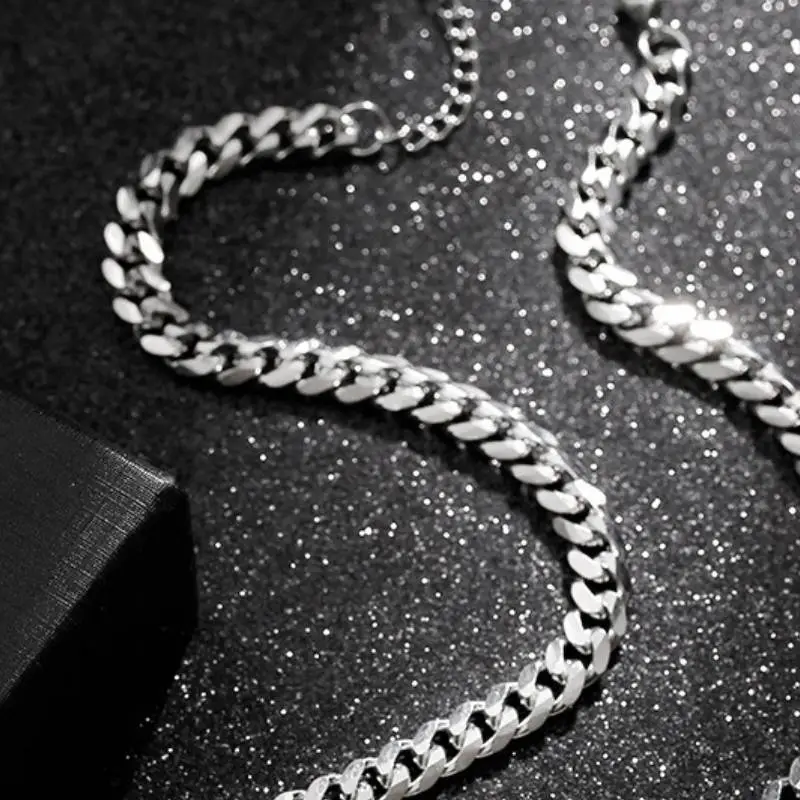 Simple Elegant Necklace-4