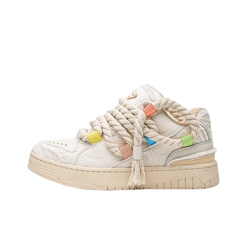 New Style Breathable All match Old Casual Destruction Lace Skateboarding Shoes