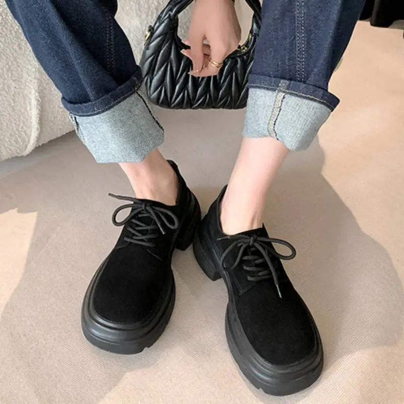 Retro Fashionable Loafer-2