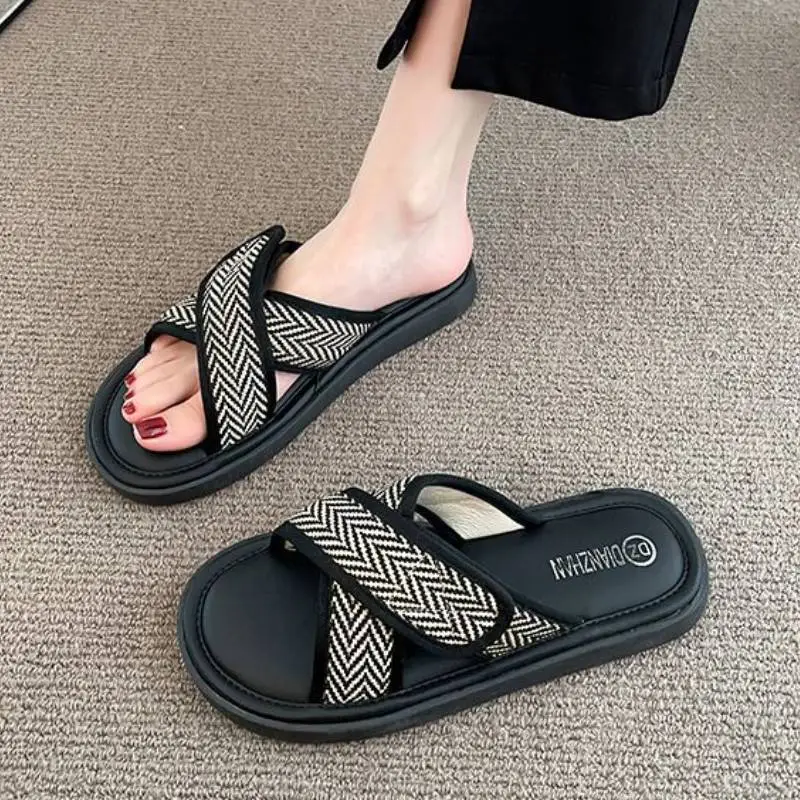 Simple Basics Flip Flops-1