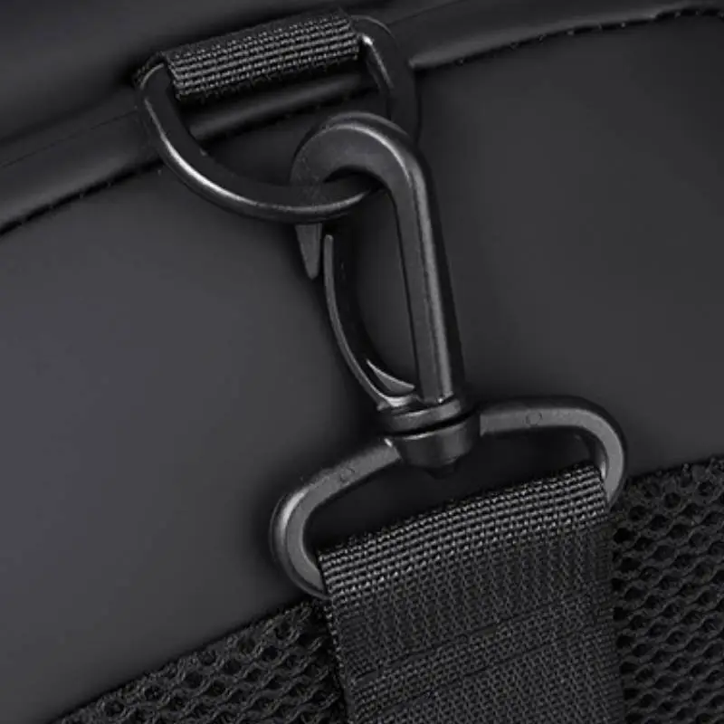 Sporty Large Capacity Travel Bag Man-4