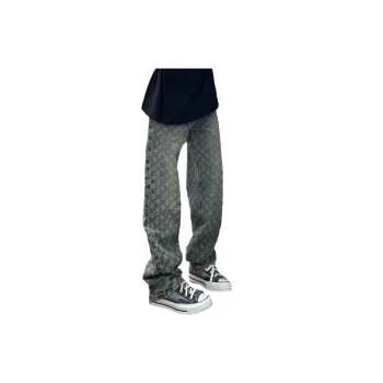 Fashionable Straight Leg Jeans