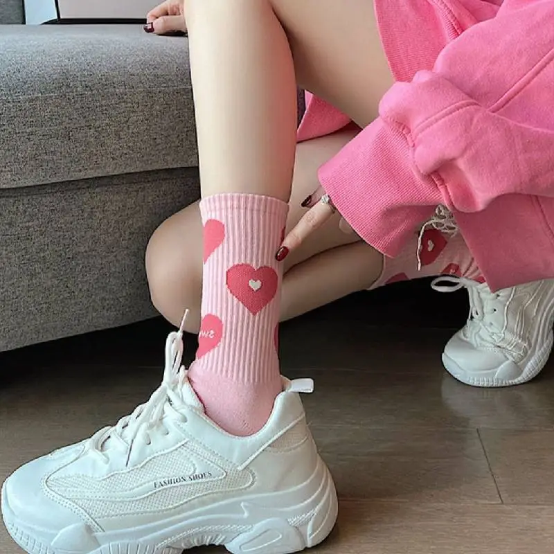 Casual Heart Blended Fabric Mid Calf Sock-1