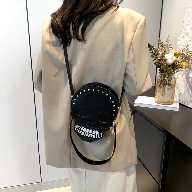 Fashionable Cool Crossbody Bag-6