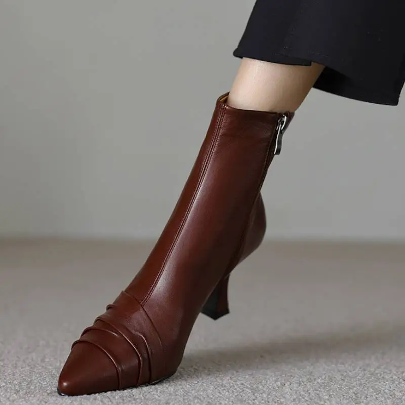 Elegant Fashionable Ankle Boots-10