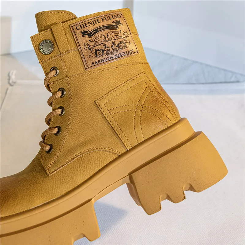Retro Fashionable Martin Boot-4