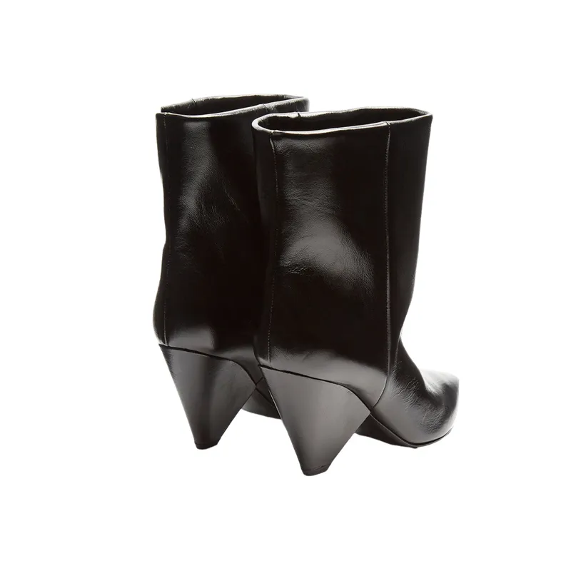 Fashionable Basics Ankle Boots-2