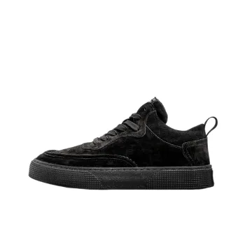 Fashionable Maximum Comfort Skateboarding Shoes