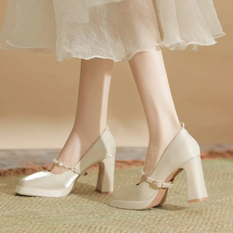 Fashionable Pearls High Heels-5