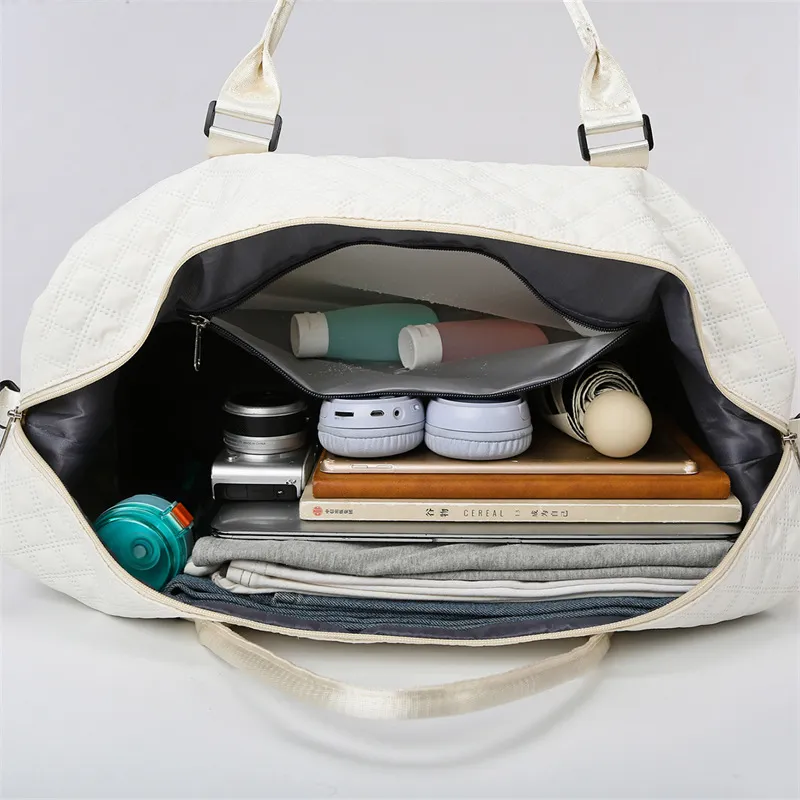 Basics Simple Crossbody Bag-3