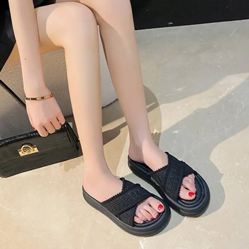 Simple Fashionable Flip Flops-5