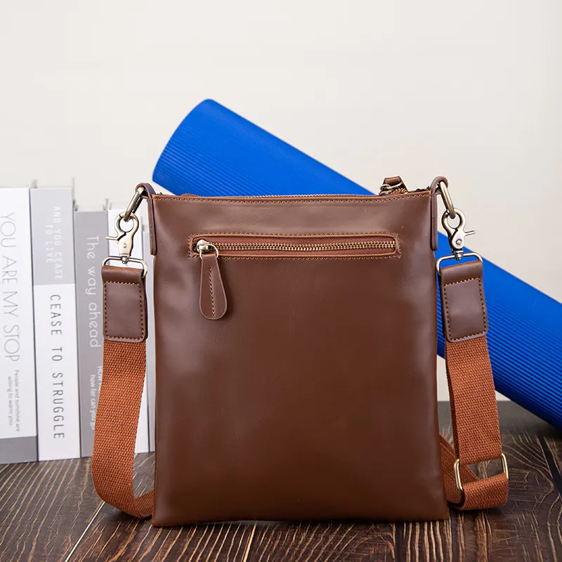 Retro Simple Crossbody Bag-2