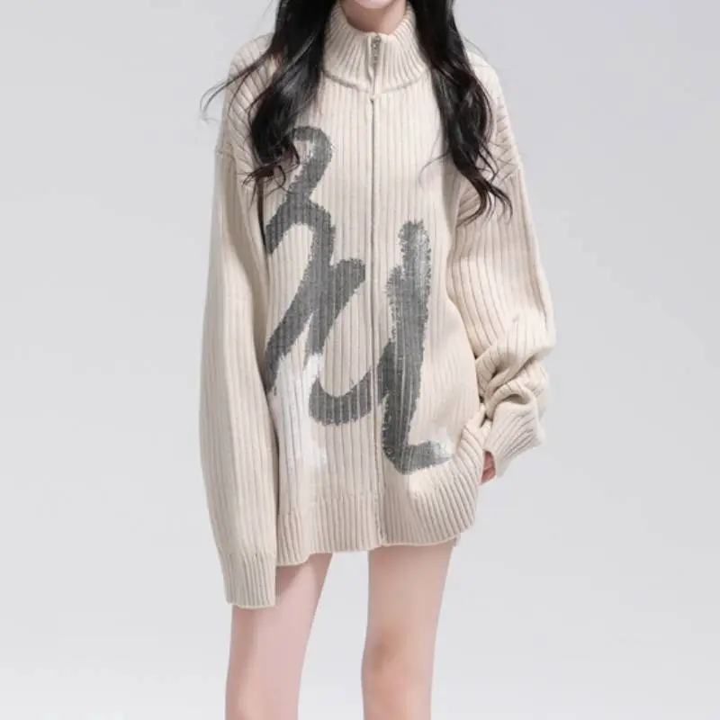 Fashionable Loose Sweater-4