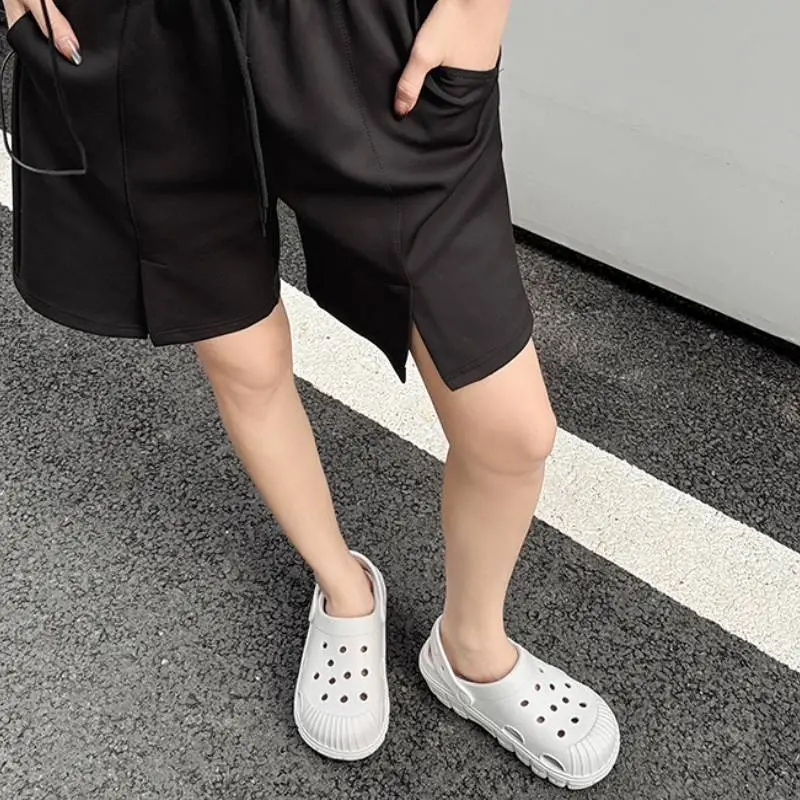Fashionable Breathable Clogs-5