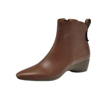 Fashionable Simple Chelsea Boot