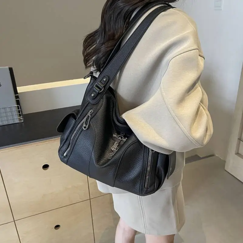 Simple Fashionable Shoulder Bag-4