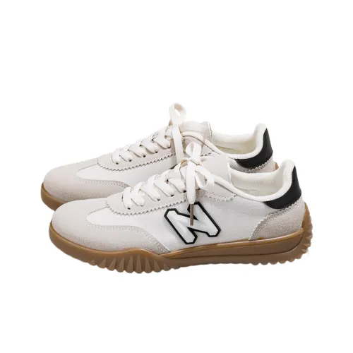 Fashionable Maximum Comfort Skateboarding Shoes