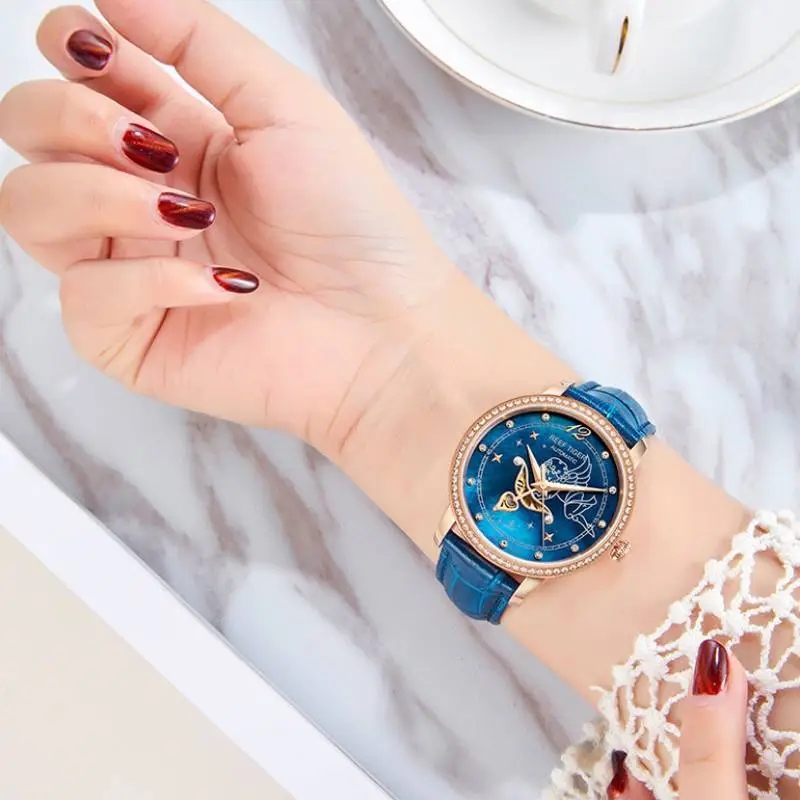 Fashionable Contrast Color Swiss Watch-2
