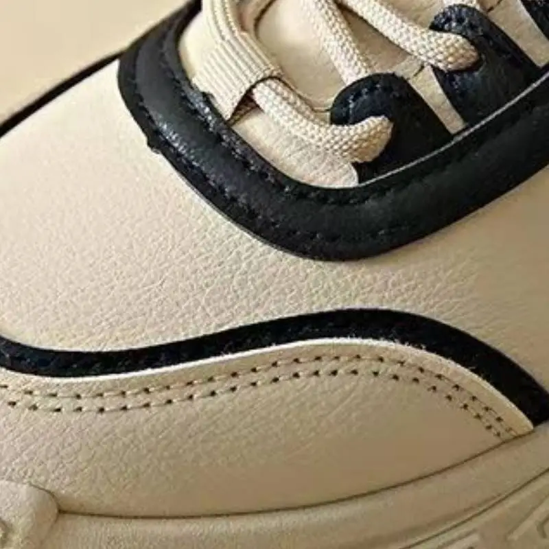 Fashionable Simple Lifestyle Shoes-7