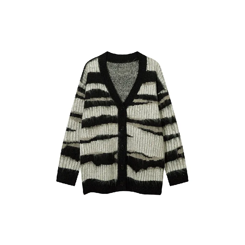 Street Contrast Color Striped Blended Synthetic Fabrics Sweater-0