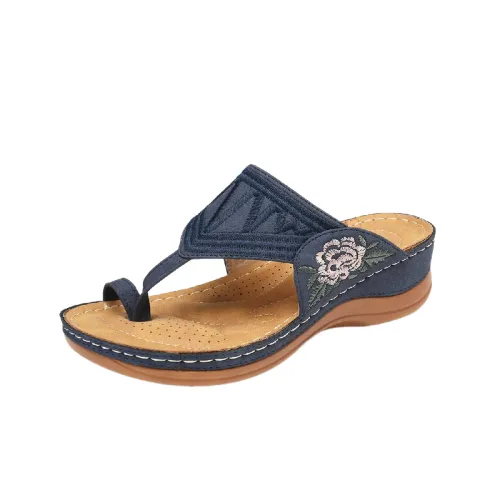 Fashionable Glamorous Flip Flops