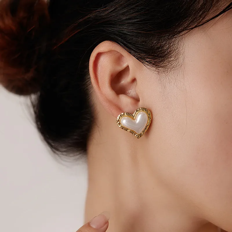 Simple Fashionable Ear Stud-1
