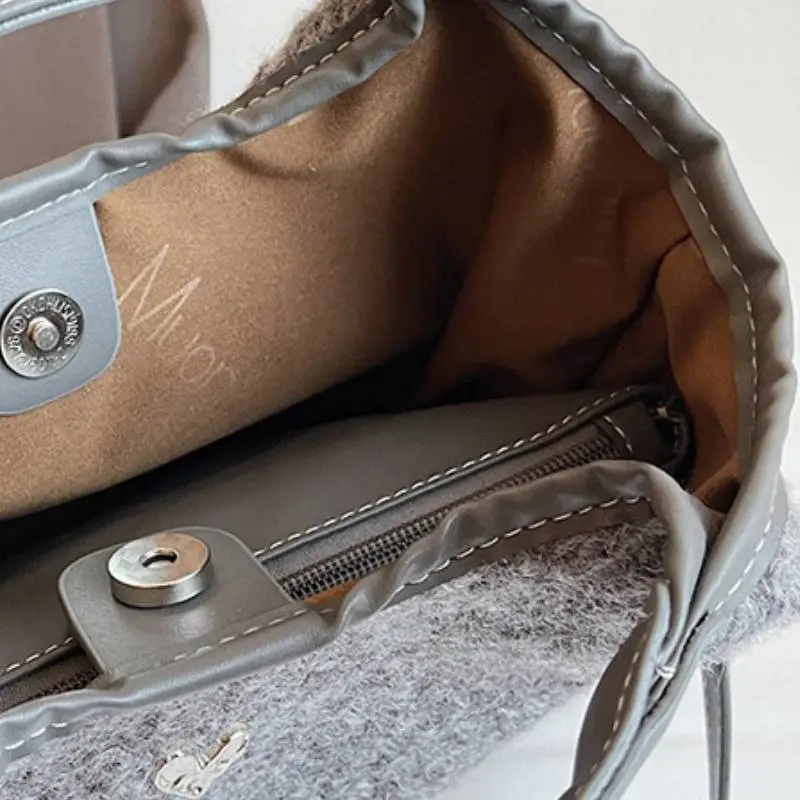 Fashionable Simple Handbag-4
