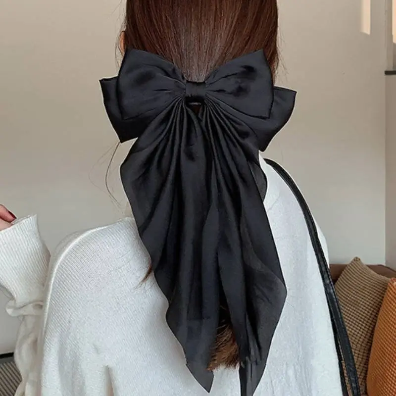 Fashionable Funky Hair Clip-3
