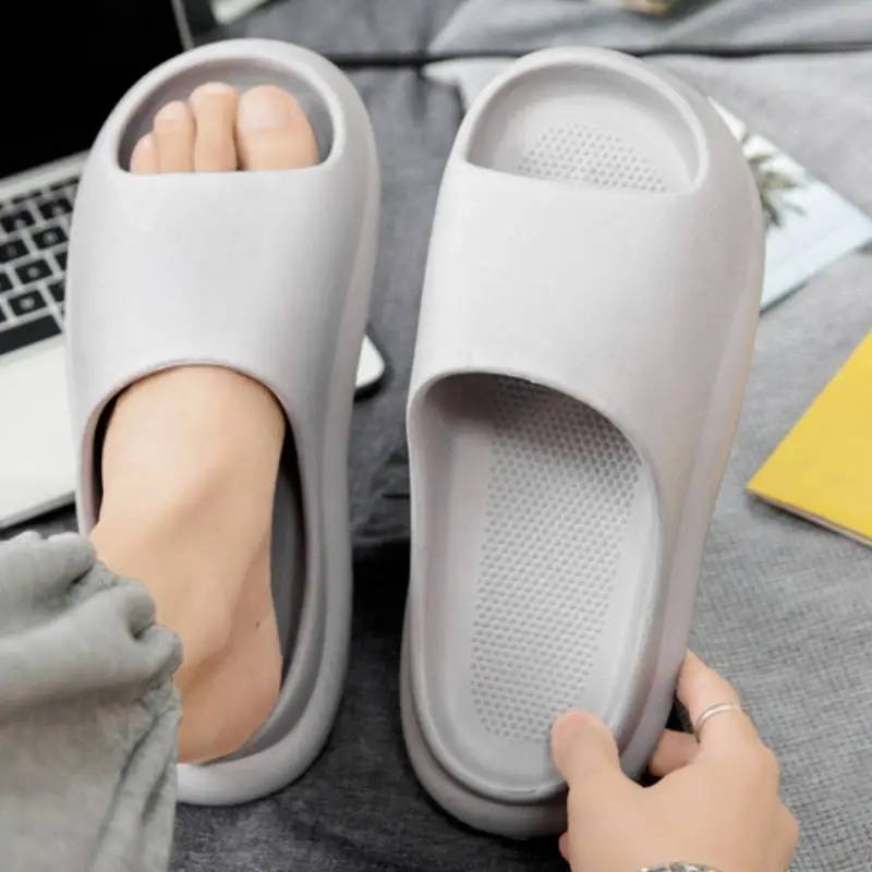 Fashionable Simple Flip Flops-4