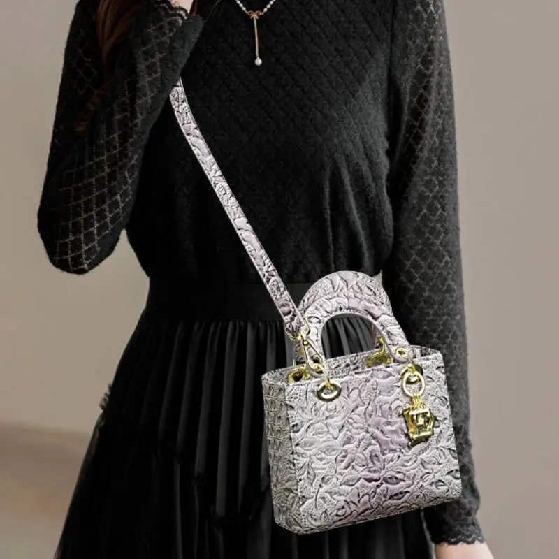 Retro Funky Handbag-4