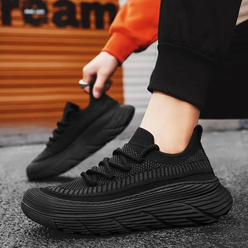 Casual Simple Breathable Running Shoes-1