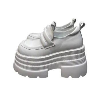 Retro Fashion Glamorous Loafer