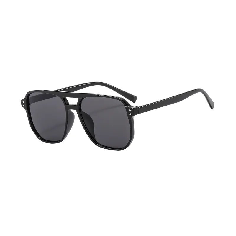 Simple Fashionable Sunglasses