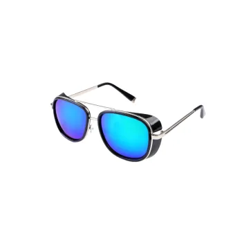 Fashionable Retro Sunglasses