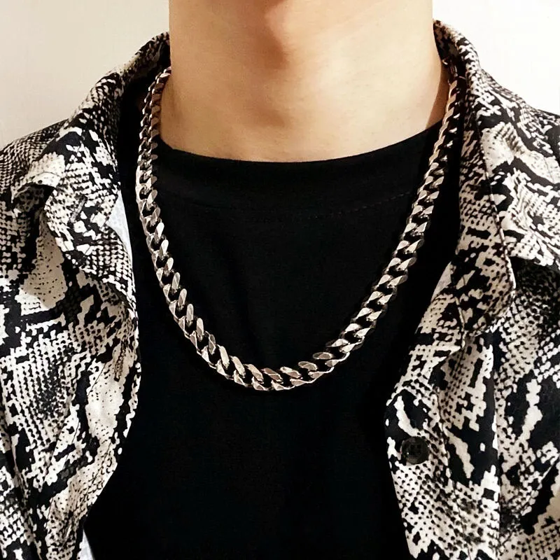 Simple Fashionable Necklace-1