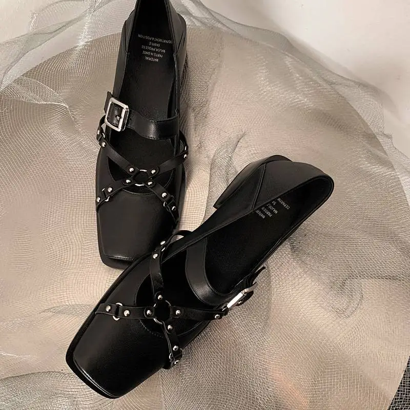 Simple Funky Mary Jane Shoes-4