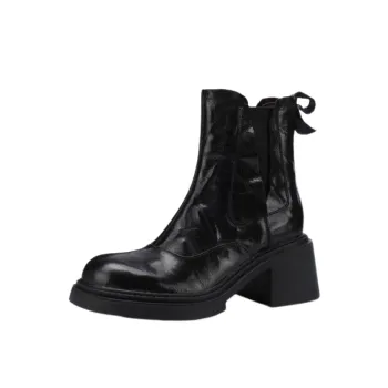 Fashionable Retro Ankle Boots