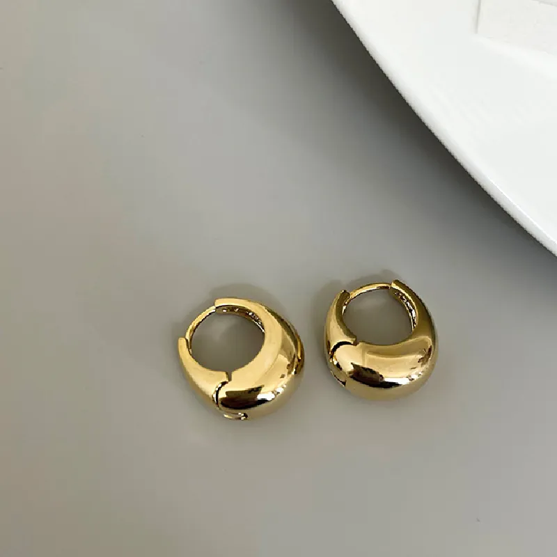 Simple Fashionable Earring-2