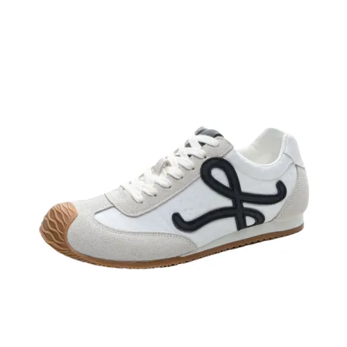Fashionable Maximum Comfort Skateboarding Shoes