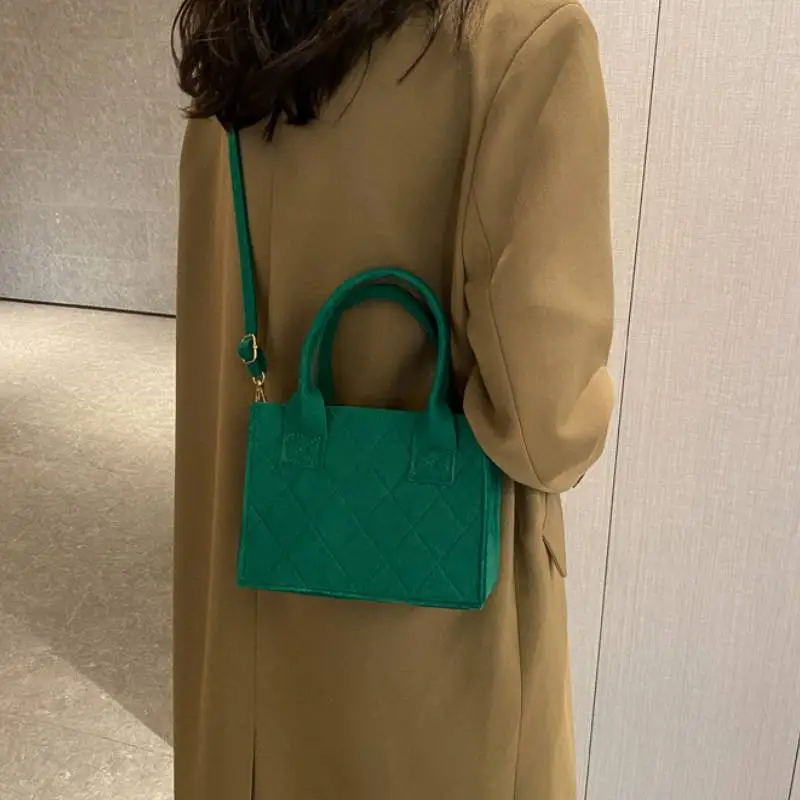 Fashionable Simple Crossbody Bag-1