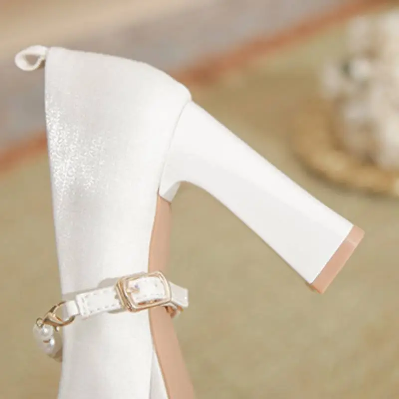 Fashionable Pearls High Heels-13