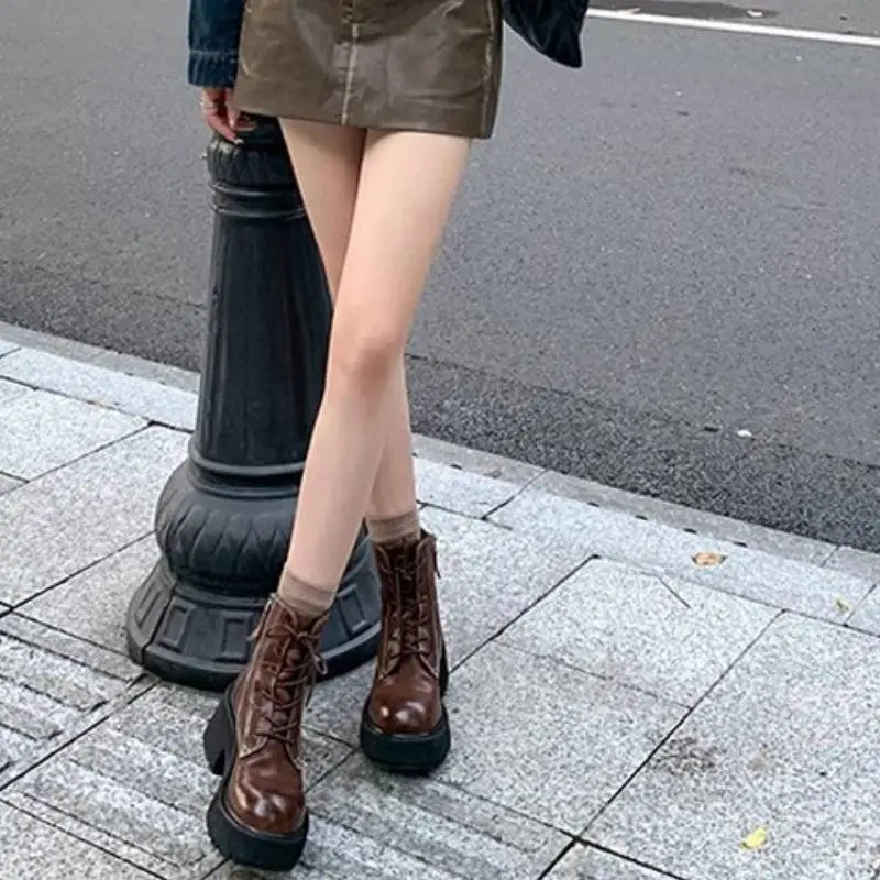 Fashionable Simple Martin Boot-6
