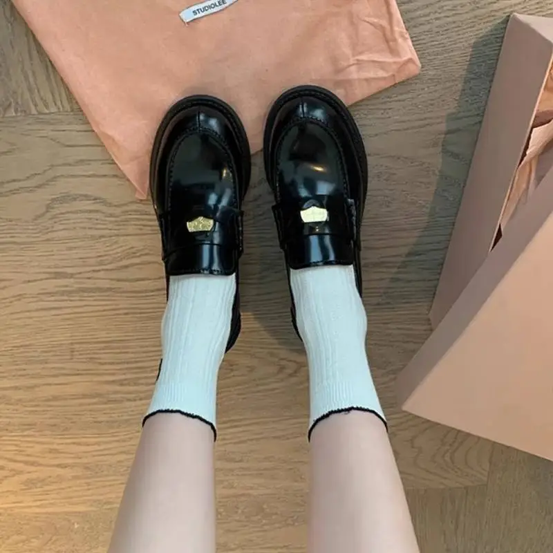 Fashionable Basics Mary Jane Shoes-3